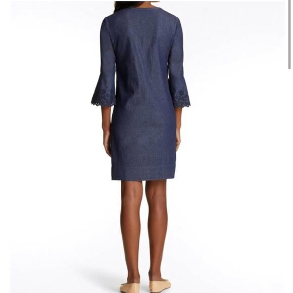 Draper James chambray denim blue ruffle front eyelet sleeve shift dress size 10 - Picture 15 of 15